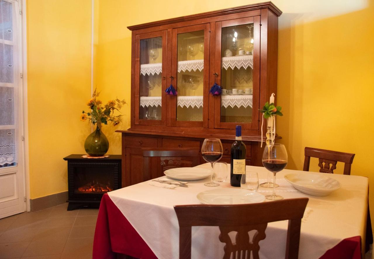 Villa Goccia Di Vino La Morra Dış mekan fotoğraf
