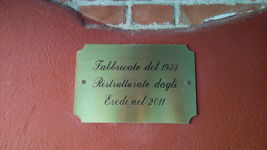 Villa Goccia Di Vino La Morra Dış mekan fotoğraf